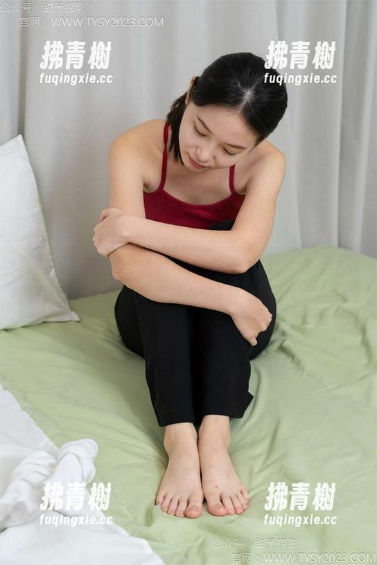 甜予摄影 - 运动鞋资源从不走心，小语就喜欢随意搭！