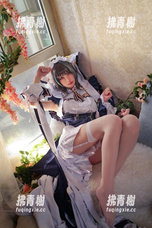 疾走可可的温泉巫女COS图片，看完我也想试试手里的茶水！