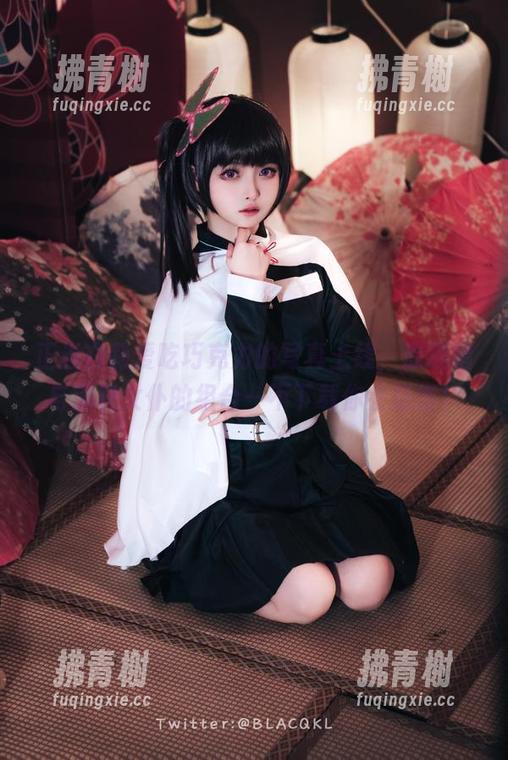 正当白莉爱吃巧克力的写真上线，原理猪与深巷女仆的组合—不下载你会后悔！