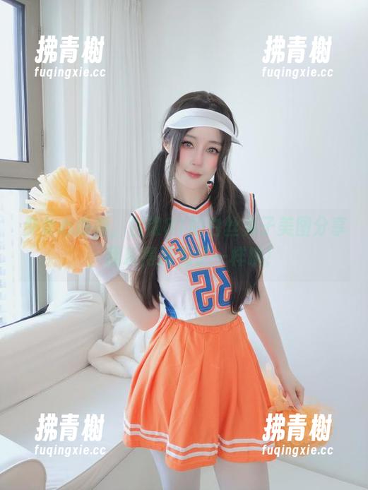 少女心爆棚，白银81的白丝兔子美图分享，我乐得跟兔子一样蹦！