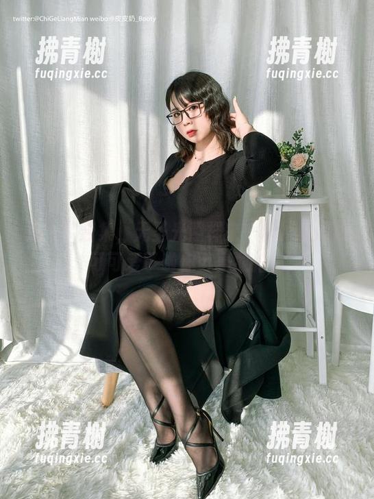 护士装合集，无圣光照样来一波，皮皮奶可可爱了啦你可真敢拍！