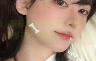 Oops，眼酱大魔王w的图包精选，D.VA原版在女仆店里迷失了……