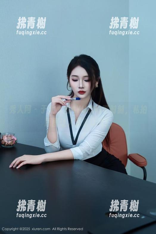 秀人网-于大小姐AYU 秀人网 - 于大小姐AYU的吊带时刻,私拍原图让人无言以对!