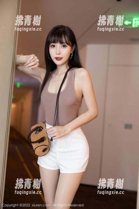 秀人网 - 唐安诺没有超能力，但她的女神资源让所有人心服口服。