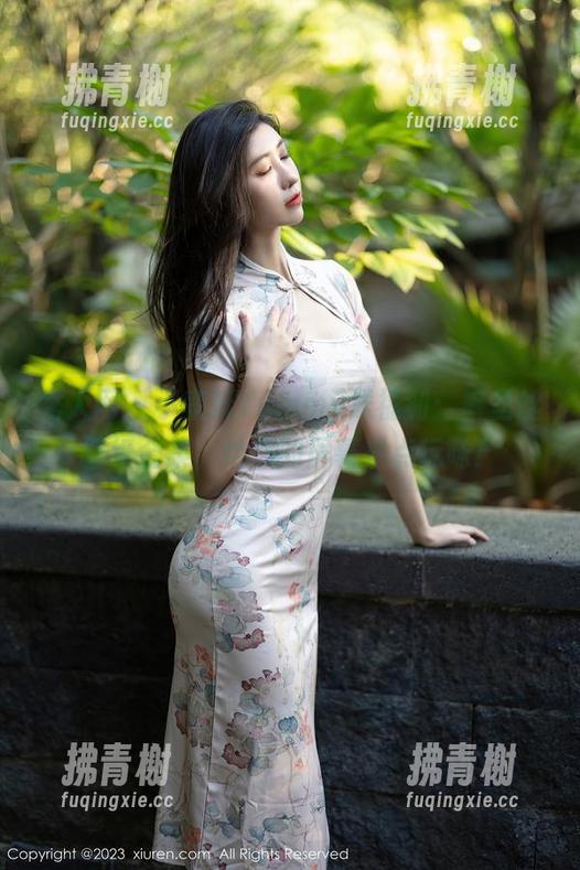 秀人网-小蛮妖Yummy 秀人网 - 小蛮妖Yummy送福利:裤里丝壁纸合集,给你的屏幕来点玩味!