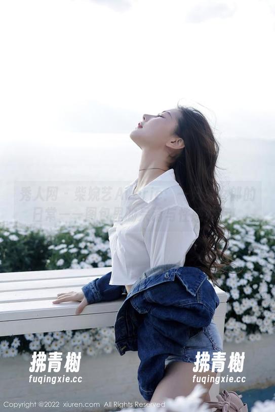 秀人网-柴婉艺Averie 秀人网 - 柴婉艺Averie:一只兔女郎的日常——图包里的呆萌与性感并存!