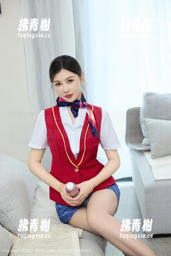 秀人网 - 美七Mia旗袍私拍，不同视角，心中想的那个图案会不会是你？