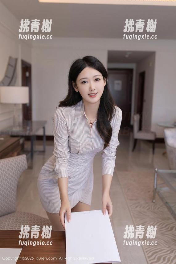 秀人网 - 小声说一句，陈雅漫VICKY黑丝合集简直太完美，下载了就明白，太好抓人眼球。