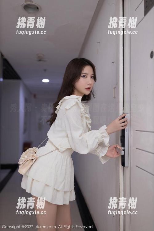 秀人网-麦田 秀人网 - 麦田的教室:原图在这,教室少不了啦,快来下载吧!
