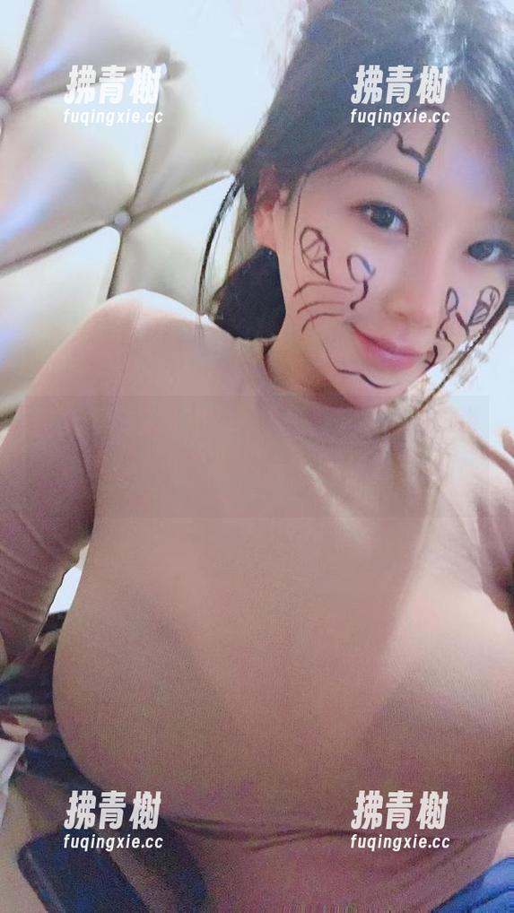 微密圈 - 没问题，紫色哒豚豚又给我们带来了睡衣写真集更新，只想说，换个心情。