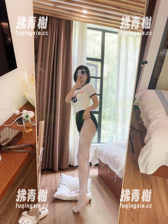 微密圈 - “胜利的小生活”在医院里的私拍小妙招——看护士如何优雅行走