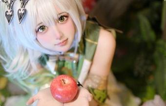 全套白衬衫，莱可Raika这审美是咋回事？看后再下载决定。