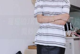 袜啵啵 – 瑶瑶的JK制服系列：图片里那种微妙的诱惑？