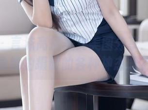 语画界 – 言沫高挑美女美图分享：你能想象她拍摄时的各种神态吗？