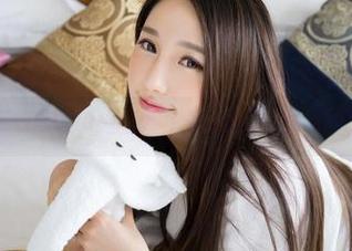 青豆客 – 王婉悠Queen，那个你可能不太注意的学妹精选集