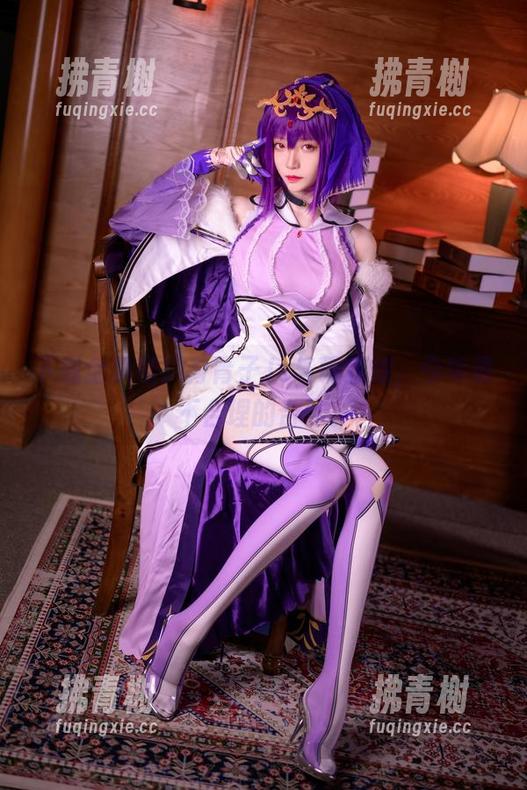 下载全集吧！青青子Js与蒂雅娘，今年最不合理的合作。