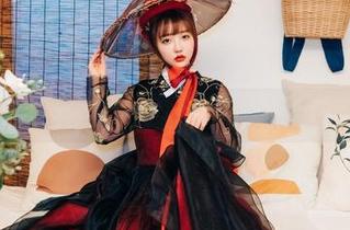 超级福利图集！韩国孙乐乐让Loozy恋物咖啡馆变身你的小私藏