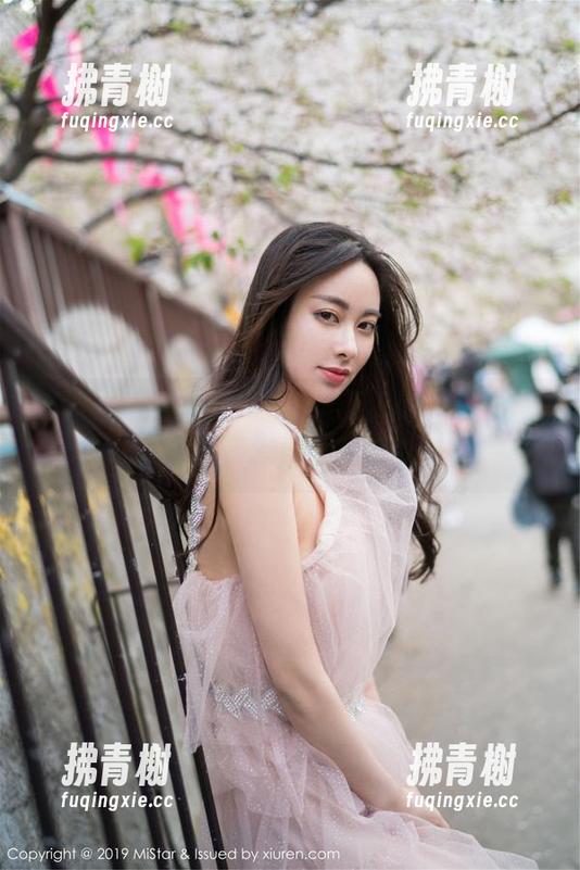 魅妍社 - 无圣光探险：芝芝Booty的比基尼图包，不怕上天负责！