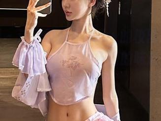 微密圈 – 这次黎允熙baby的校园写真集，更新的每一页都有种怀旧的味道，还是那个味儿？