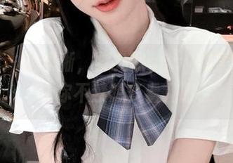 微密圈 – 超清晰，黎允熙baby的美腿图包，让你不禁想多看几眼。